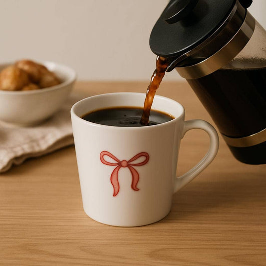 Mugs en céramique blanche Splendid avec imprimé ruban dans une boîte cadeau